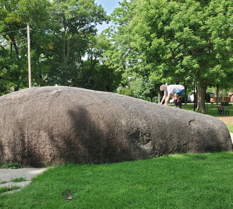 boulder-park-photo